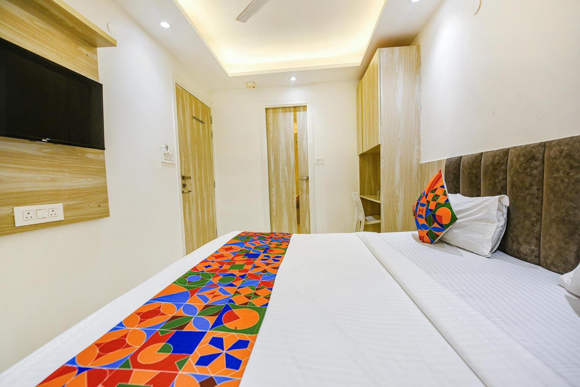 Fabhotel Luxury Inn Near Adarsh Nagar Metro Delhi  Exterior foto
