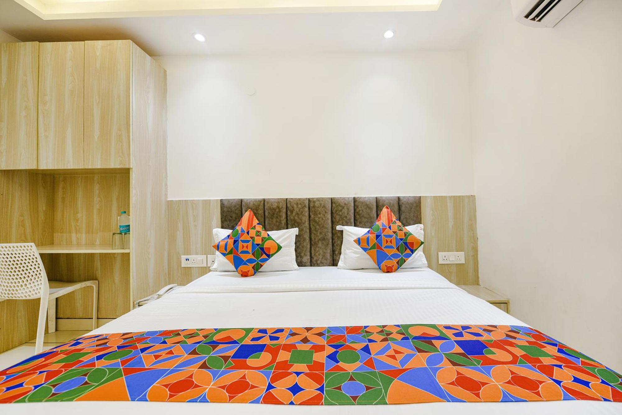 Fabhotel Luxury Inn Near Adarsh Nagar Metro Delhi  Exterior foto